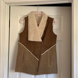 LOGO Vest